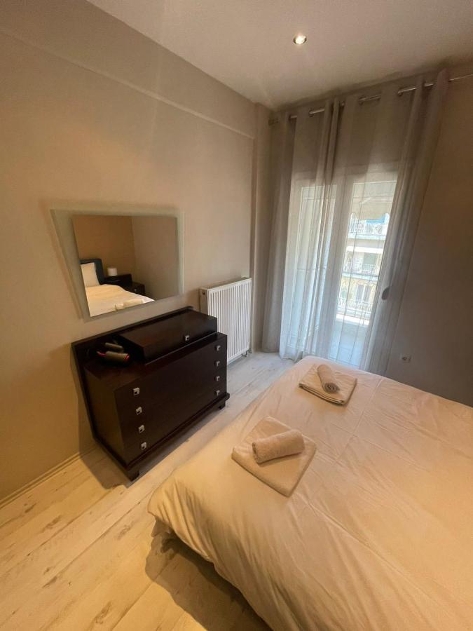 Central Sunny Apartment Thessaloníki Ngoại thất bức ảnh